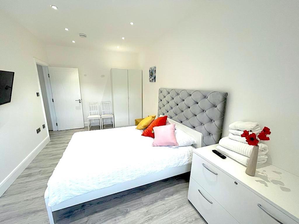 Harrow Apartments London Bagian luar foto