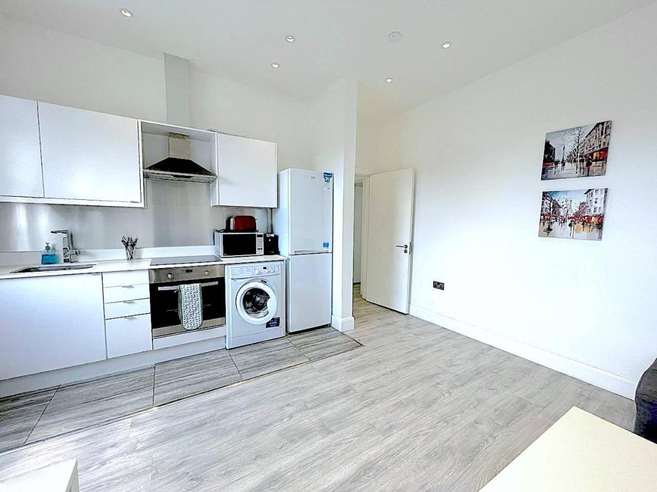 Harrow Apartments London Bagian luar foto